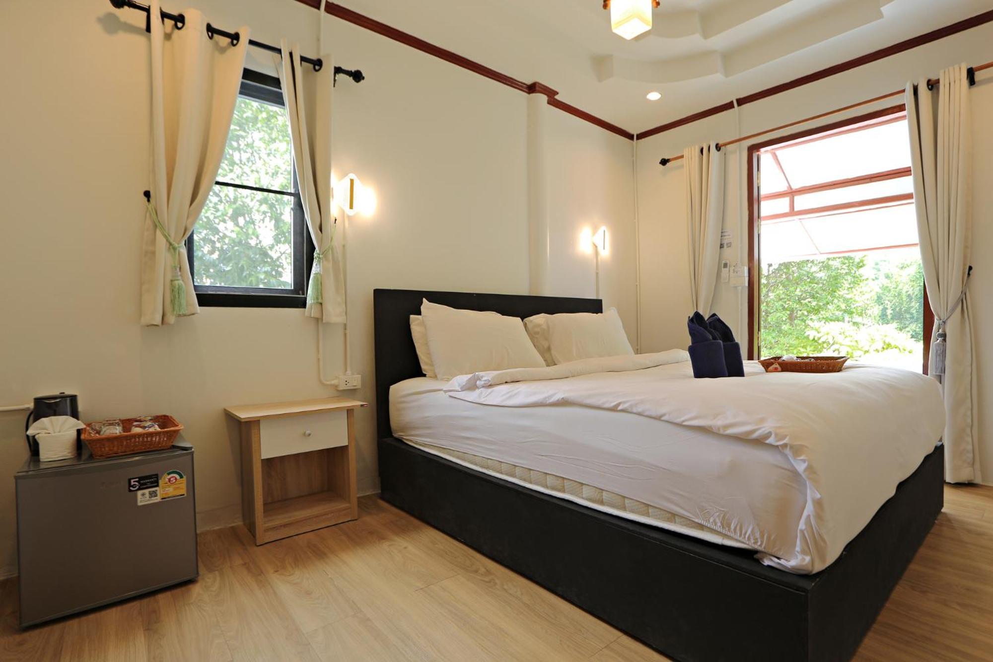 Giggling Tree Resort Koh Tao Exterior photo