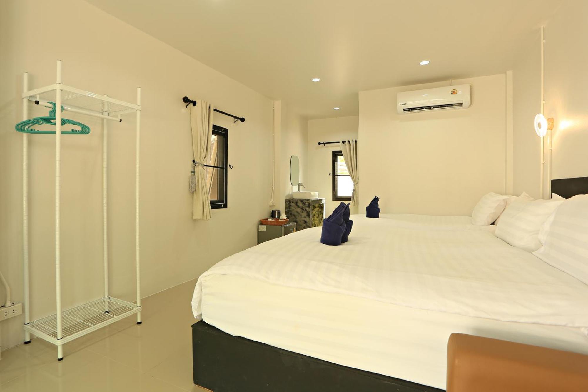 Giggling Tree Resort Koh Tao Exterior photo